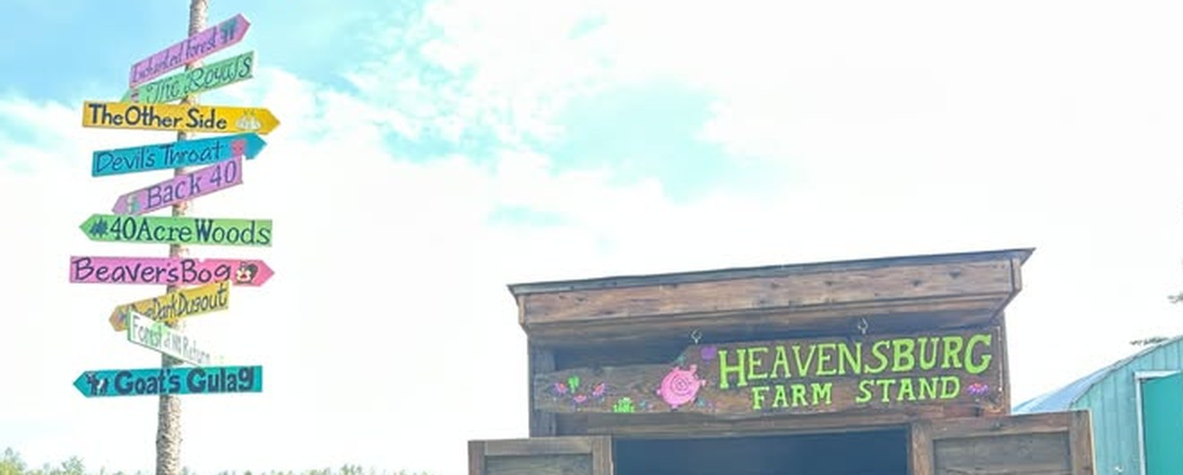 Heavensburg Farm farmstand sign